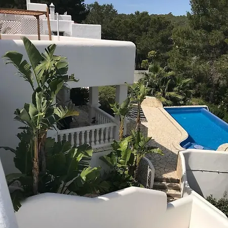 Dos Monos *